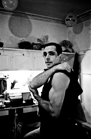 2521_FM_BW_35MM_CW_FOLES_NEWTON_ITALIE_JAN_1992_17