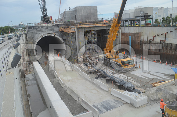 PortMiami_Tunnel_Watson_Island_EASTBOUND_2013-08-09_170000