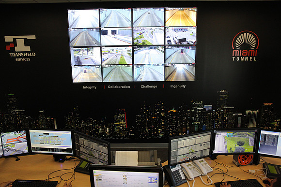 20151006_Port_MiamI_Control_Room_IMG_9141