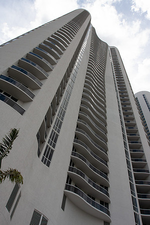 2911_DG_Related_Trump_Suny_Island_Instalation_Miami_FLIMG_3729