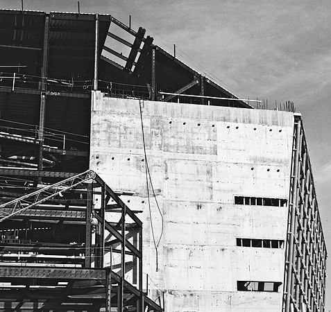33733_R2_FM_BW_CONSTRUCTION_FL_04_04