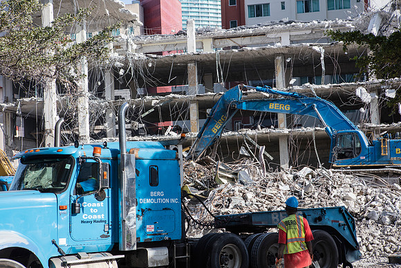 20160317_300_Biscayne_Demo_Moriarty_S5A0688