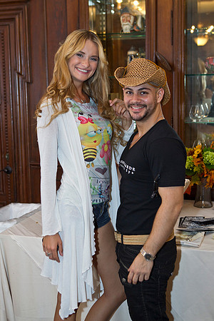 20120111_7016_DG_CLOE_FASHION_FISHER_11282011_AL1B2887