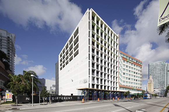 20151109300_Biscayne_Moriarty_MG_4404
