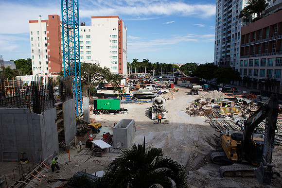 20160928_300_Biscayne_Vice_Moriarty_S5A3702