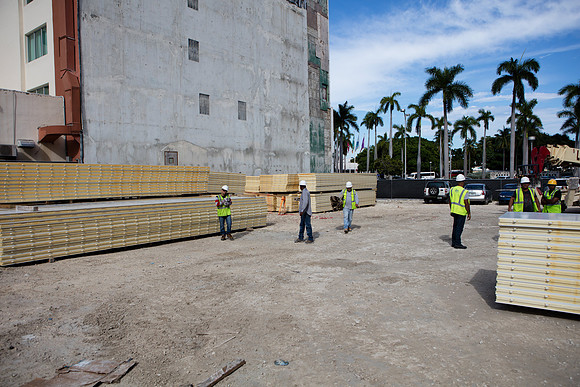 20160928_300_Biscayne_Vice_Moriarty_S5A3671