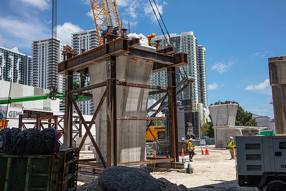 20210407_Connecting_Miami_75A9729