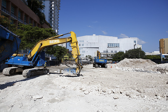 20160513_300_Biscayne_Moriarty_S5A8126