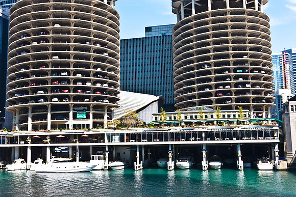 0015_DG_Chicago_USA_2009_5L8Y2045
