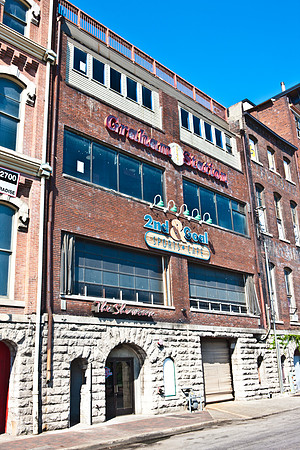 0014_DG_Nashville_TN_USA_2009_5L8Y0209
