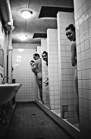 2518_FM_BW_35MM_CW_FOLES_1992_010