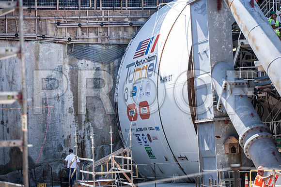 6071_DG_Miami_Tunnel_FL_11042011_VA0M4797