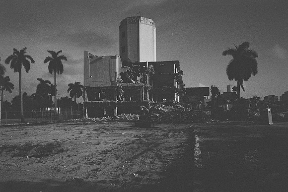 AZ2223-R1-E051