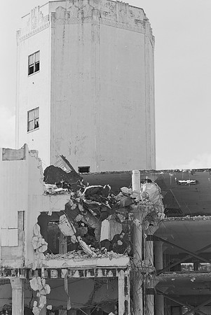 AZ2223-R1-E056