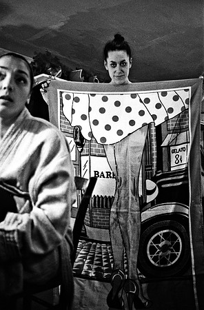 2519_FM_BW_35MM_CW_FOLES_JAN_1992_018