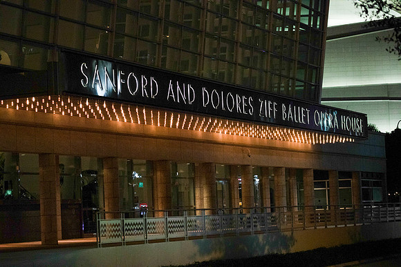 20161126_Arsht_Center_Architecture_73A1540