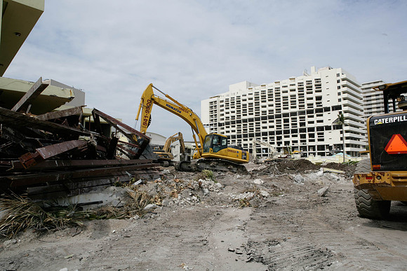 St_Regis_Demolition_20071025_Bal_Harbor_FL-0089-2