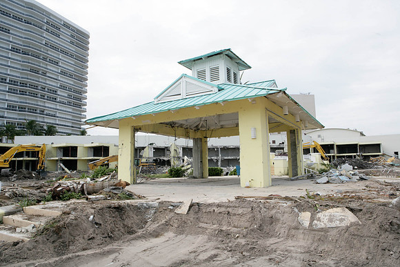 St_Regis_Demolition_20071025_Bal_Harbor_FL-0114-2