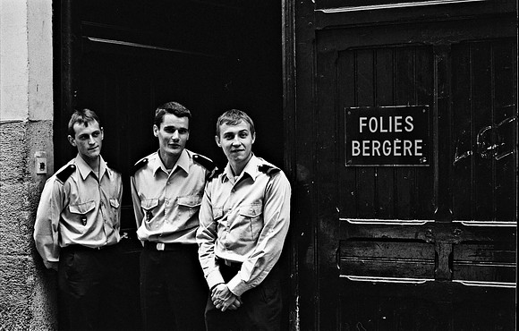 2516_FM_BW_35MM_CW_FOLES_1988_012