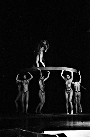 2516_FM_BW_35MM_CW_FOLES_1988_003
