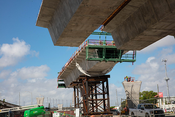 20201026_Connecting_Miami__75A6186