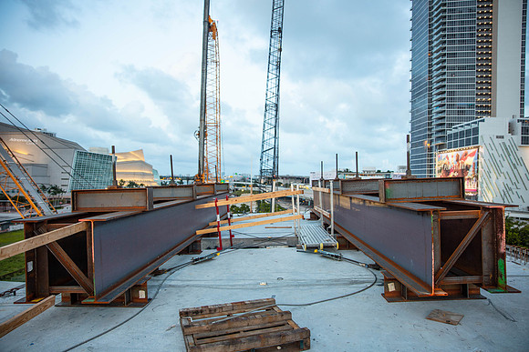 20200825_Connecting_MiamiIMG_1251