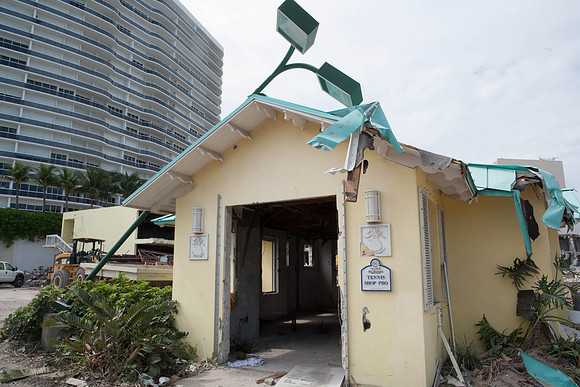 St_Regis_Demolition_20071025_Bal_Harbor_FL-0098