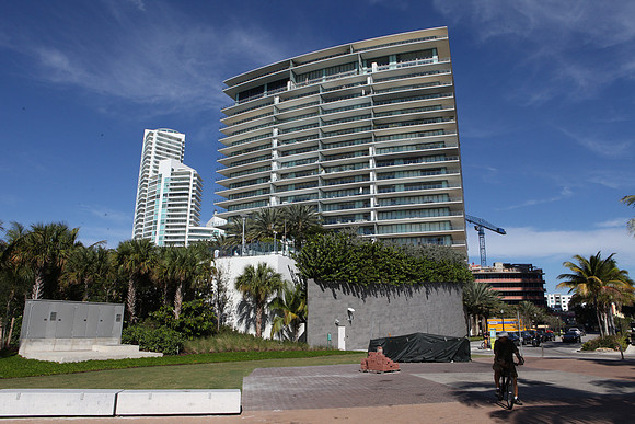 20150119_Related_Apogee_South_Beach_IMG_4111