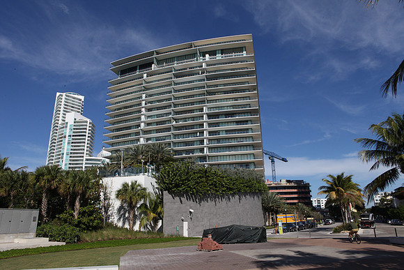 20150119_Related_Apogee_South_Beach_IMG_4112
