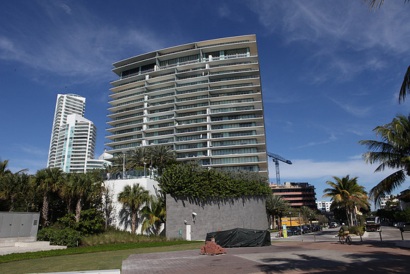 20150119_Related_Apogee_South_Beach_IMG_4113