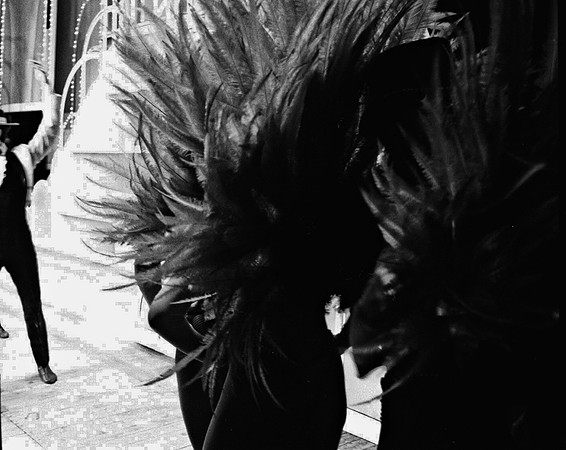 2515_FM_BW_35MM_CW_FEB_1992_033