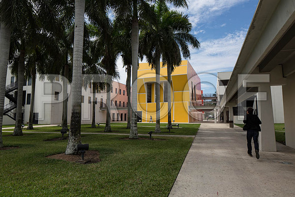 20140228_FIU_Nick_EXB_9C7C1427