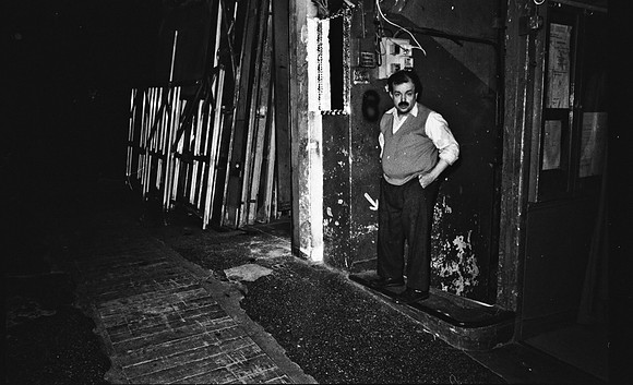 2517_FM_BW_35MM_CW_FOLES_1992_023