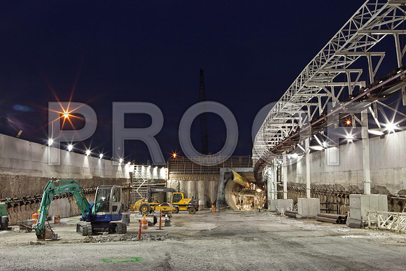 7031_DG_Mimai_Tunnel_01112012_Miami_FL_IMG_3018