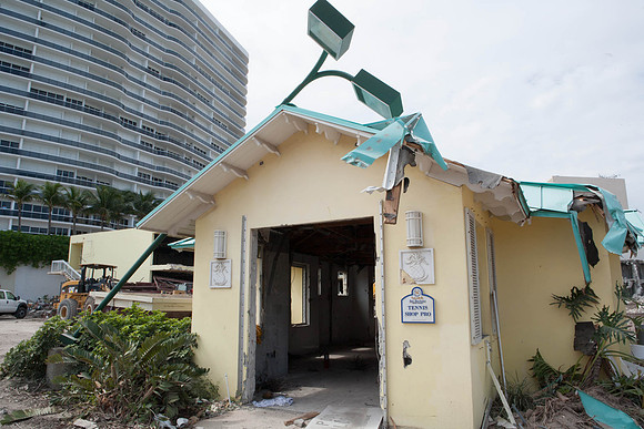 St_Regis_Demolition_20071025_Bal_Harbor_FL-0096
