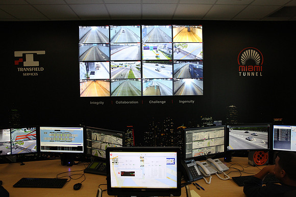 20151006_Port_MiamI_Control_Room_IMG_9133