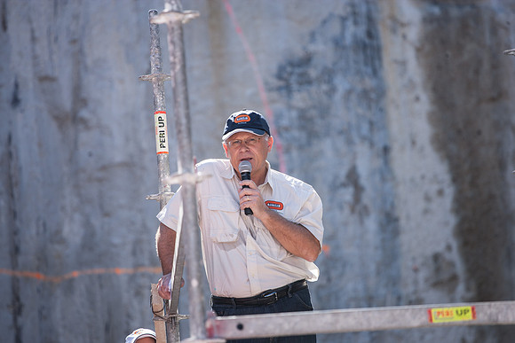 6071_DG_Miami_Tunnel_FL_11042011_VA0M4877