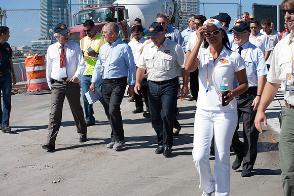6071_DG_Miami_Tunnel_FL_11042011_VA0M4790