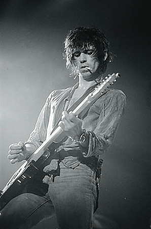 Keith smoking guitar