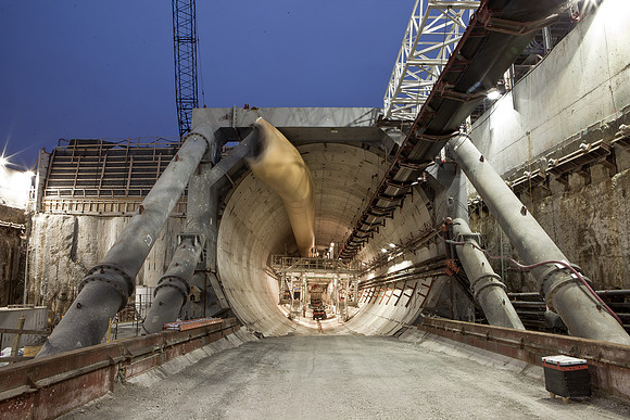 7031_DG_Mimai_Tunnel_01112012_Miami_FL_IMG_2977