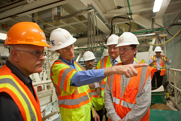 20120614-DG_Govenor_Rick_Scott_Visite_MT_Miami_FL_IMG-6481