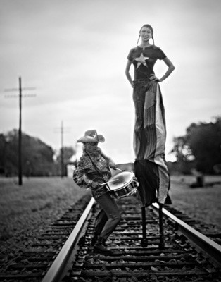 Circus_Stilts_MGPfrt