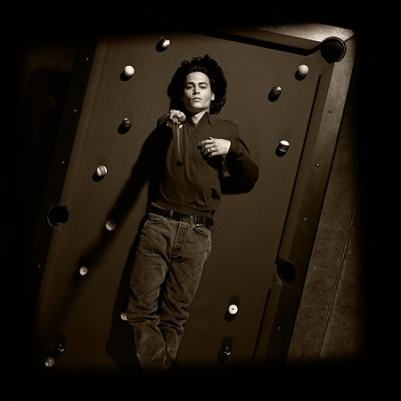 Depp_Johnny_Pool_Table_MGPfrt