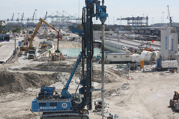 BCWF-POMT_Bouygues-Dodge_Bridge_2012-02-20_120000