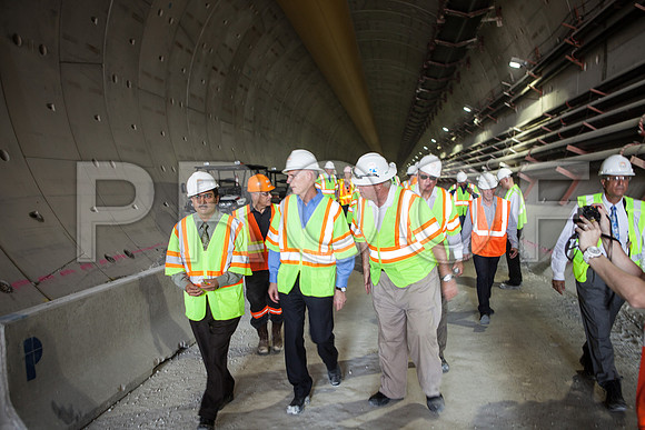 20120614-DG_Govenor_Rick_Scott_Visite_MT_Miami_FL_IMG-6978