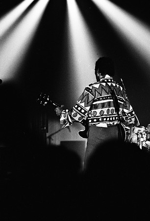 2511_FM_BW_35MM_CW_CHUCK_BERRY_CONCERT_1990_010