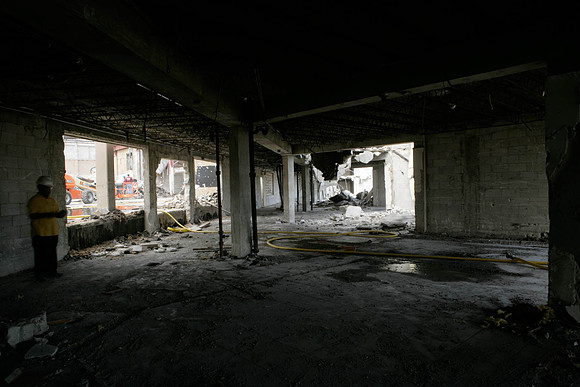 St_Regis_Demolition_20071025_Bal_Harbor_FL-0054-2