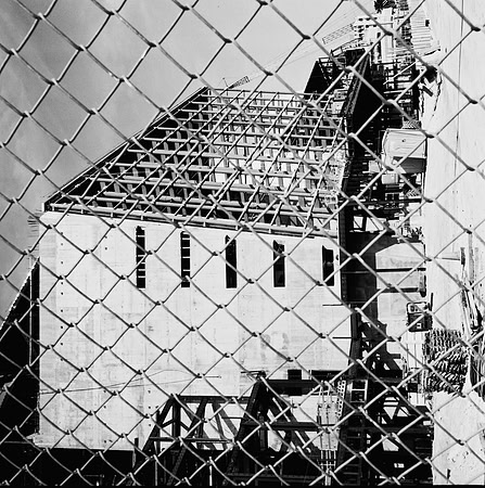33733_R2_FM_BW_CONSTRUCTION_FL_04_02