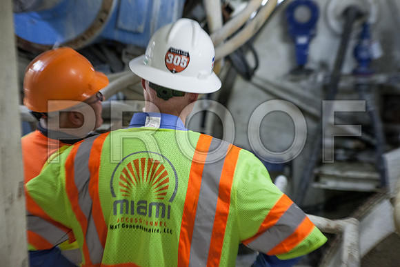 20120614-DG_Govenor_Rick_Scott_Visite_MT_Miami_FL_IMG-6792