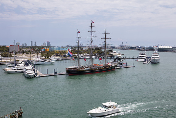 20170426_Island_Garden_Marina_S5D0342
